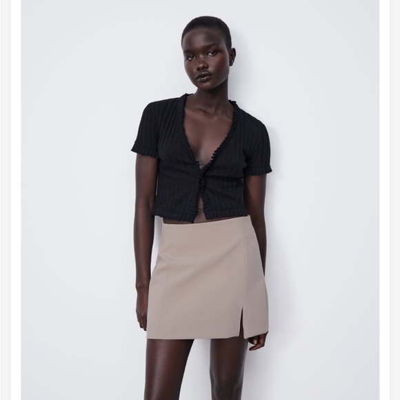 NWT- Zara ribbed crop top - Picture 1 of 10